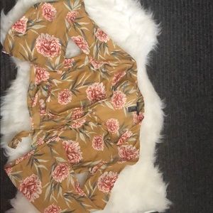 Forever 21 crop too blouse